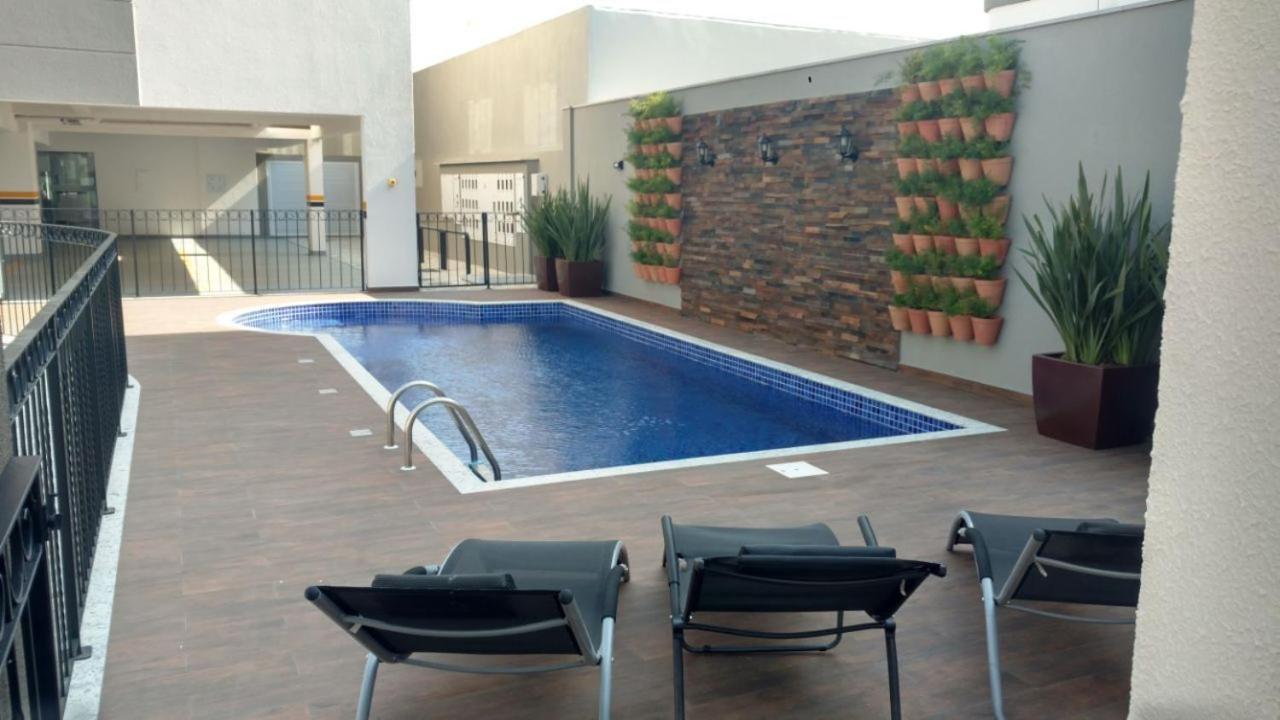 Var-101A Dpto Amplio En Condominio Cerrado Con Piscina Бомбіняс Екстер'єр фото